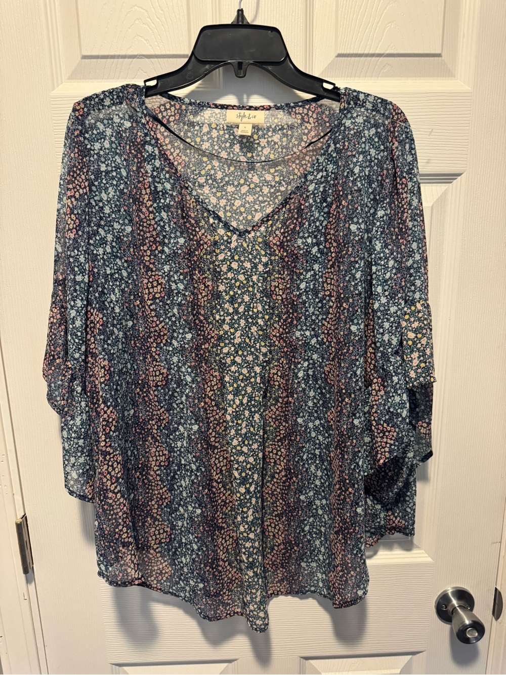 Style & Co. Blue Floral V-Neck Tunic Top